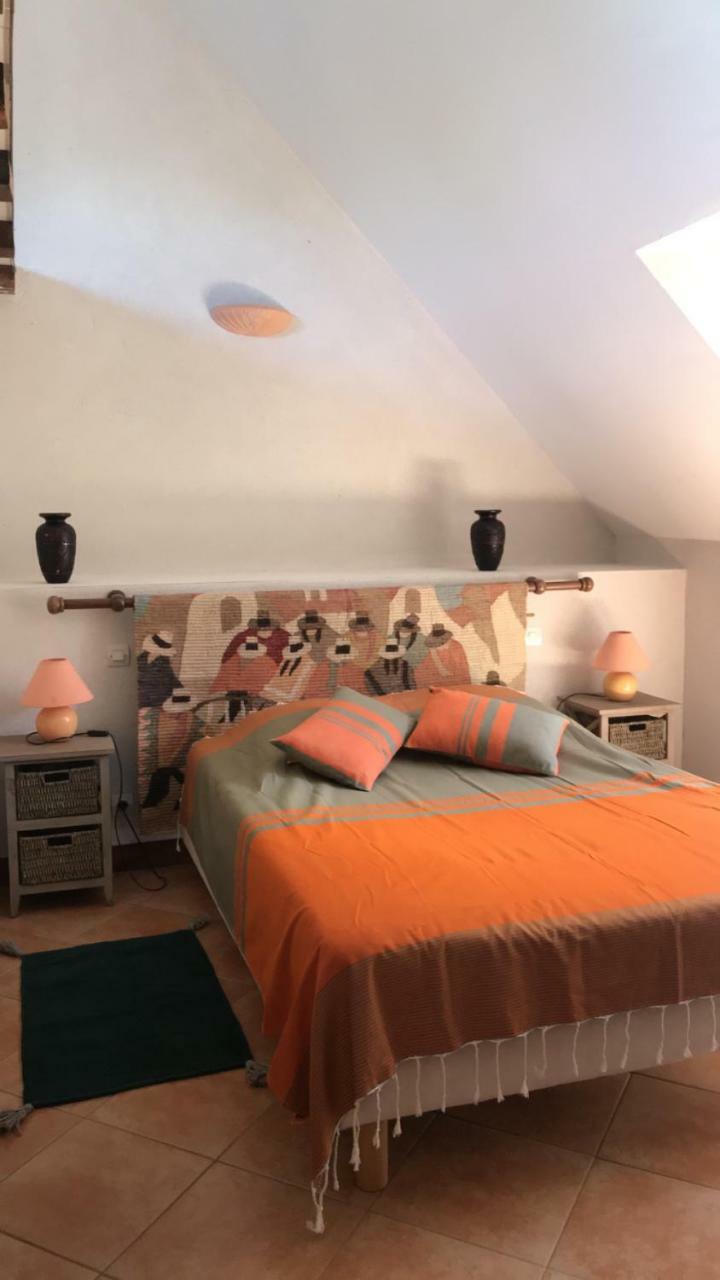 Bed and Breakfast Domaine Du Lesty Ambon Exterior foto